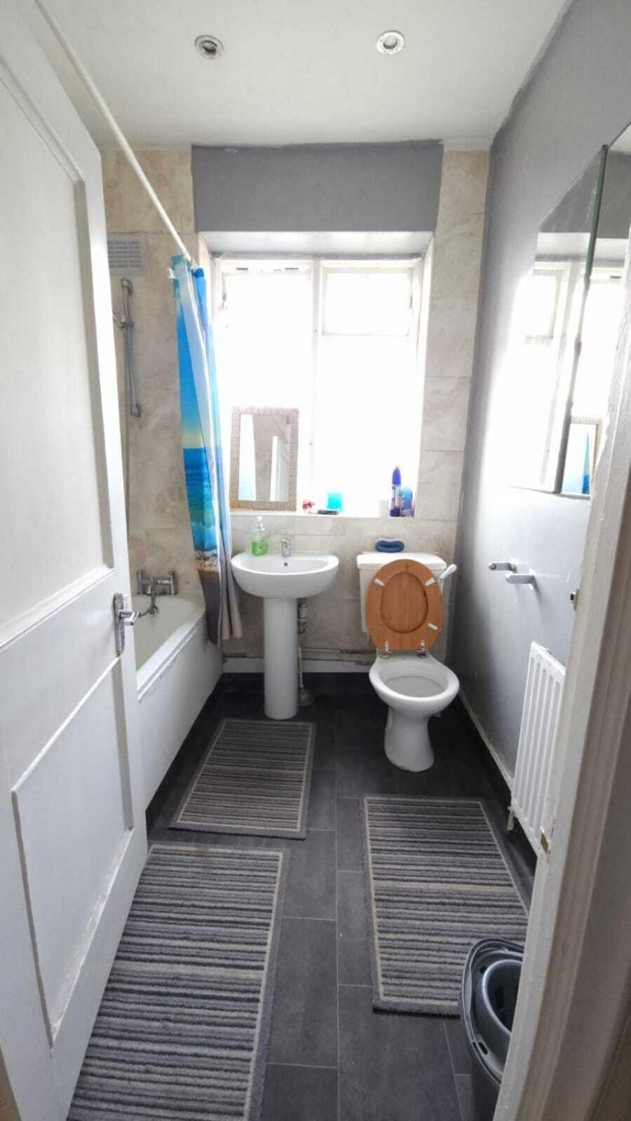 London Edgware Station Apartment Pokoj fotografie
