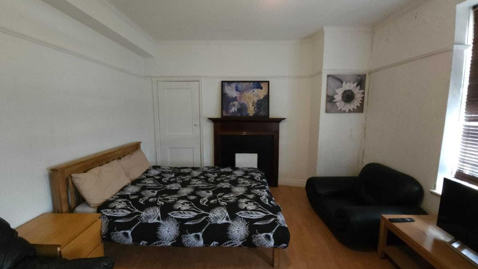 London Edgware Station Apartment Pokoj fotografie
