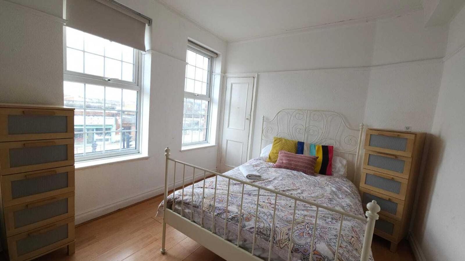 London Edgware Station Apartment Pokoj fotografie