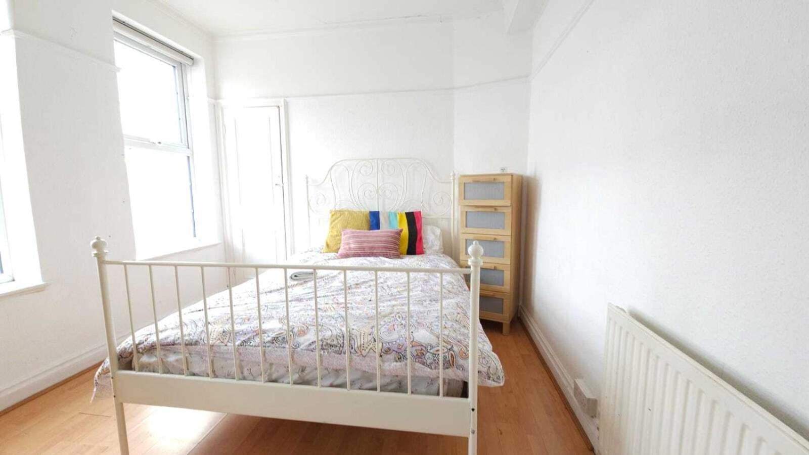 London Edgware Station Apartment Pokoj fotografie