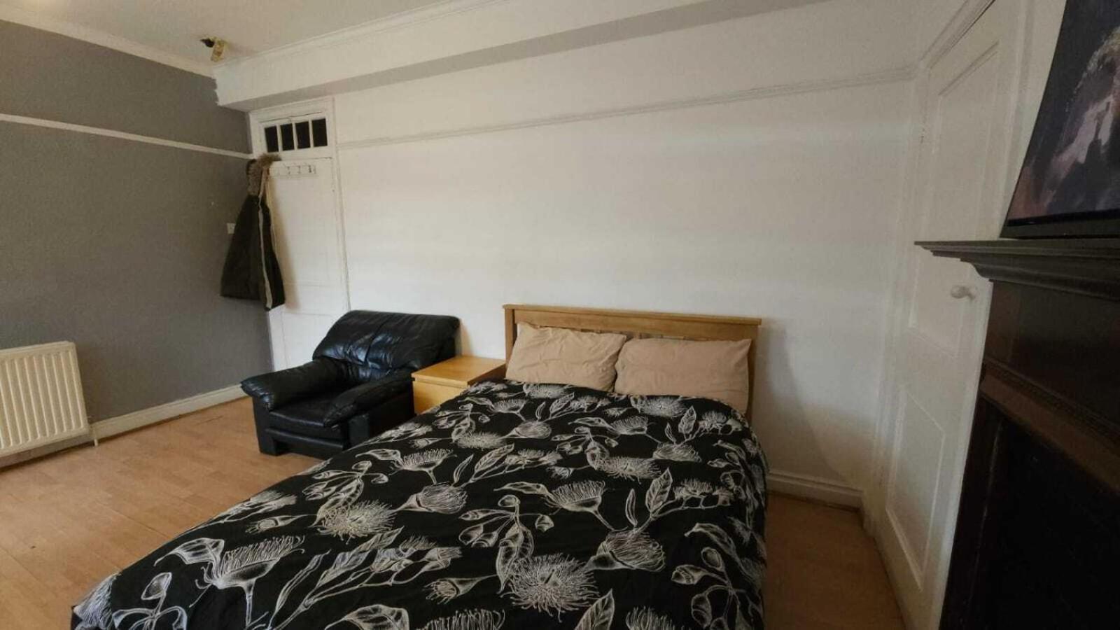 London Edgware Station Apartment Pokoj fotografie